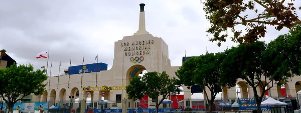 캘리포니아주 로스앤젤레스 2019 Exposition Park 위치한 로스앤젤레스 메모리얼 콜로세움 — 스톡 사진
