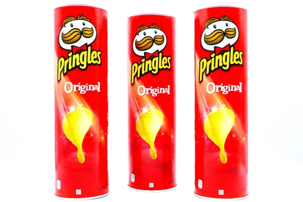 意大利佩斯卡拉 2019年9月3日 白色背景下的Pringles Potato Chips — 图库照片