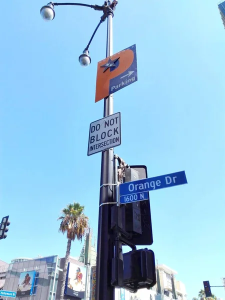 Hollywood Los Angeles Califórnia Setembro 2018 Orange Drive Sinal Direção — Fotografia de Stock