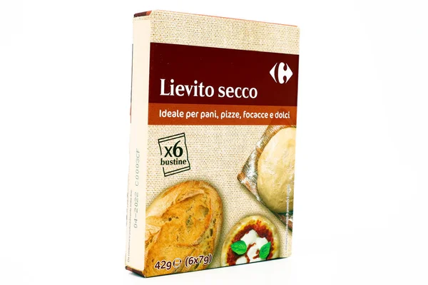 stock image Pescara, Italy - May 31, 2020: yeast for bread and pizza sold by Carrefour Supermarket chain