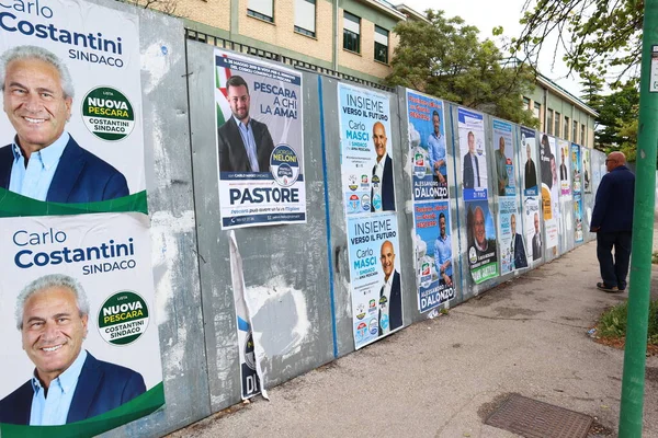 Pescara Italia Mayo 2019 Carteles Del Muro Electoral Para Parlamento —  Fotos de Stock