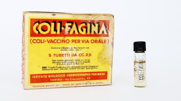Rom Italien Februar 2022 Jahrgang 1930Er Coli Fagina Impfstoff Mit — Stockvideo