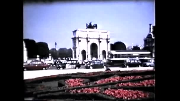 Parigi Francia 1960 Arc Triomphe Carrousel Strada Autobus Auto Vintage — Video Stock