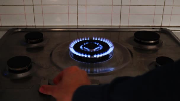 Газовая Плита Горящим Газом Домашняя Кухня Голубым Пламенем — стоковое видео