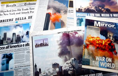New York, ABD Eylül 2001: Uluslararası Gazeteler 11 Eylül 2001 saldırısıyla ilgili başlıklar