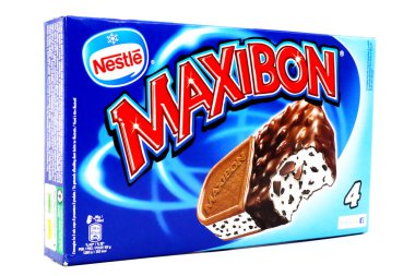 Pescara, İtalya 7 Şubat 2021: MAXIBON Dondurması. Maxibon bir Nestle markasıdır.