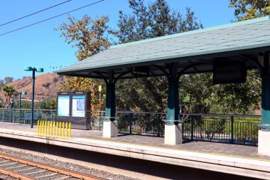 Los Angeles, Kaliforniya - 3 Ekim 2019: Lincoln / Cypress Metro Demiryolu Altın Hat İstasyonu, Los Angeles