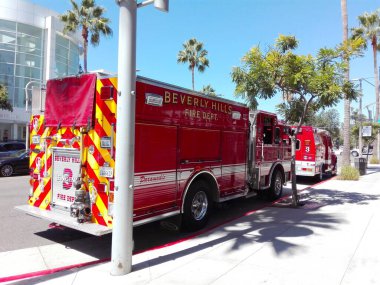 BEVERLY HILLS, California - 16 Eylül 2018: Beverly Hills İtfaiyesi Kamyonları