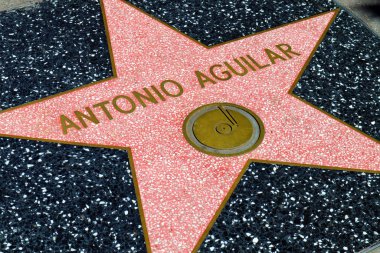 Hollywood, California - 20 Mayıs 2019: Hollywood Bulvarı, Los Angeles, Kaliforniya 'da Hollywood Şöhret Yolu ANTONIO AGUILAR' ın Yıldızı