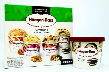 Los Angeles, ABD 14 Haziran 2021: Haagen-Dazs Dondurması. Haagen-Dazs General Mills 'in bir markasıdır.