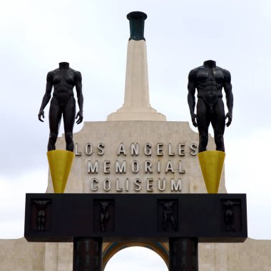 Los Angeles, Kaliforniya - 28 Eylül 2019: Los Angeles Memorial Coliseum Sergi Parkı 'nda yer almaktadır.