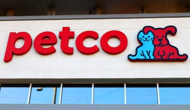 Los Angeles, Kaliforniya - 9 Ekim 2019 PETCO Mağazası, Tedarik, Gıda ve Ürünler. Amerika Birleşik Devletleri 'nde evcil hayvan satıcısı. 