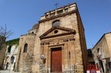 Palermo, Sicilya (İtalya) 2 Temmuz 2022: Kutsal Üçleme Şapeli (Cappella della Santissima Trinit), Zisa Sarayı özel Şapeli