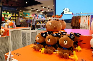 Hollywood, California 6 Ekim 2019: Hollywood 6922 Hollywood Bulvarı, Los Angeles 'taki LINE FriENDS ve BT21 mağazasının içinde