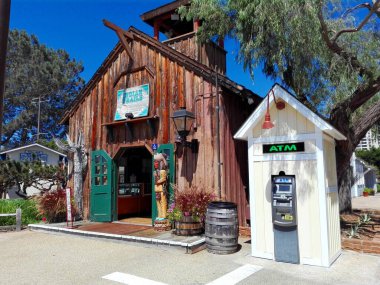 SAN DIEGO, California - 12 Eylül 2018: San Diego SEAPORT VILLAGE, Waterfront Alışveriş ve Akşam Yemeği 1980 'de açıldı