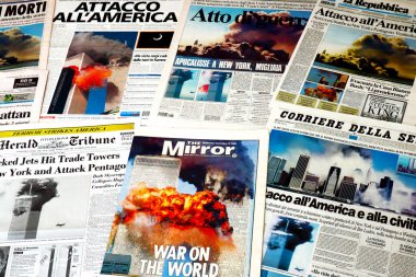 New York, ABD Eylül 2001: Uluslararası Gazeteler 11 Eylül 2001 saldırısıyla ilgili başlıklar