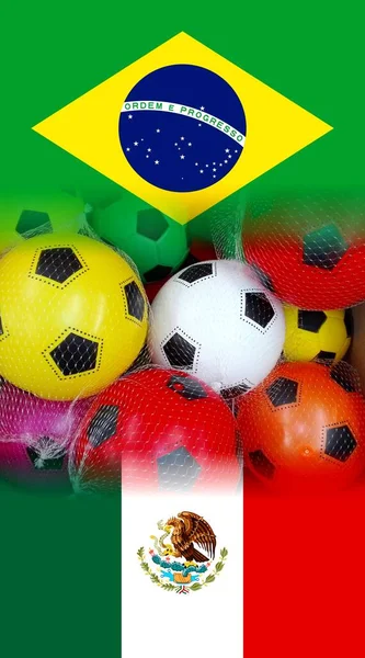 Drapeaux Brésil Mexique Avec Des Ballons Football Colorés — Photo
