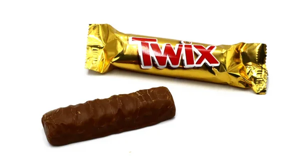 Rome Italy November 2021 Twix Csokoládé Bár Elszigetelt Fehér Alapon — Stock Fotó
