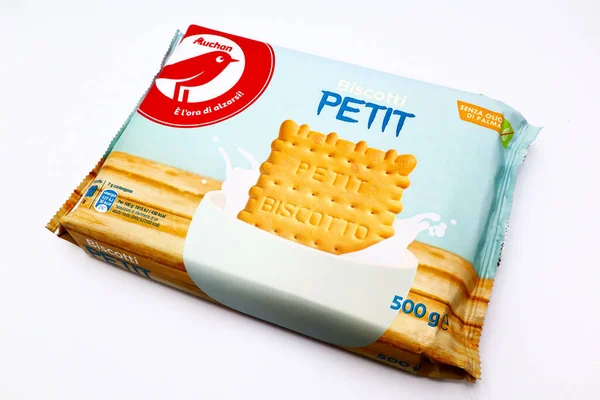 Pescara Itália Fevereiro 2021 Auchan Petit Cookies Vendidos Pela Cadeia — Fotografia de Stock