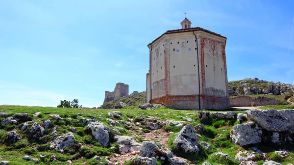 Santa Maria Della Pieta Nära Slottet Rocca Calascio Abruzzo Italien — Stockfoto