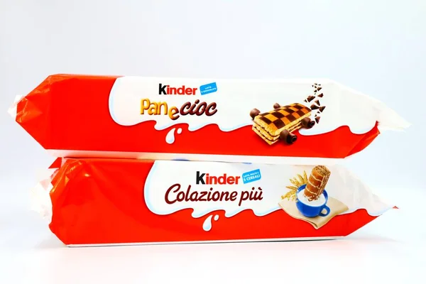 ペスカーラ イタリア2019年9月2日 優しいスポンジケーキ KinderはFerreroによってイタリアで作られた製品のブランドです — ストック写真