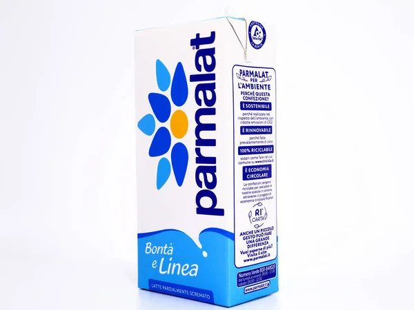 ペスカーラ イタリア 2020年5月31日 パルマラット低温殺菌低脂肪ミルク — ストック写真