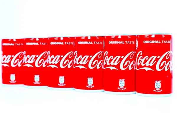 Pescara Italien Januari 2020 Coca Cola Original Taste Cans Coca — Stockfoto