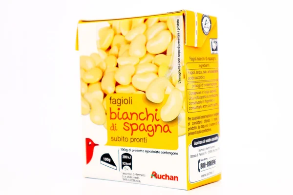 ペスカーラ イタリア 2020年3月10日 Auchanスーパーマーケットチェーンが販売するスペインの白い豆 — ストック写真