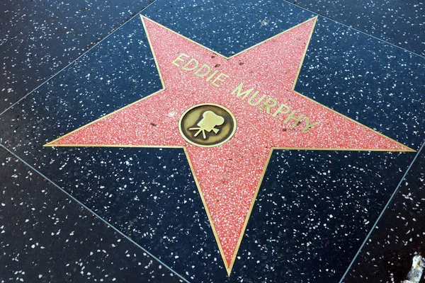 加利福尼亚州好莱坞 2019年5月20日 位于加利福尼亚州洛杉矶好莱坞大道的好莱坞名人堂上的Eddie Murphy明星 — 图库照片