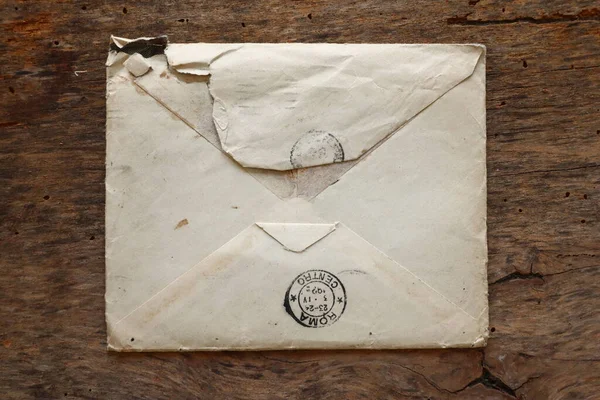 Řím Itálie Března 2022 Stará Obálka Dopis Původním Dřevěném Pozadí — Stock fotografie