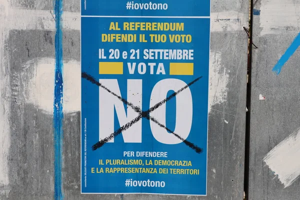 Италия Сентября 2020 Года Стеновые Плакаты Референдума Италии Сокращении Числа — стоковое фото