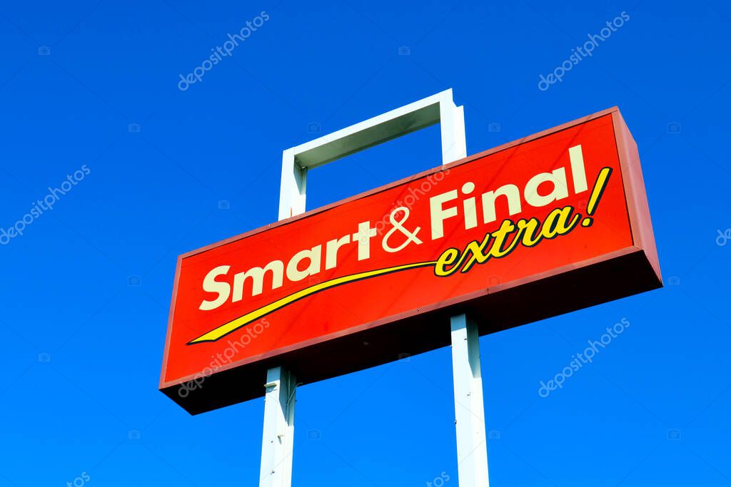 Los Angeles, California  October 3, 2019: SMART & FINAL Extra! Warehouse food and supply store located in Los Angeles