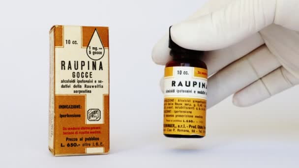 2022年2月22日 意大利罗马 20世纪50年代的Raupina和Sedaraupina药物与Rauwolfia Serpentina Alkaloids一起用于治疗高血压 Boehringer 意大利 — 图库视频影像