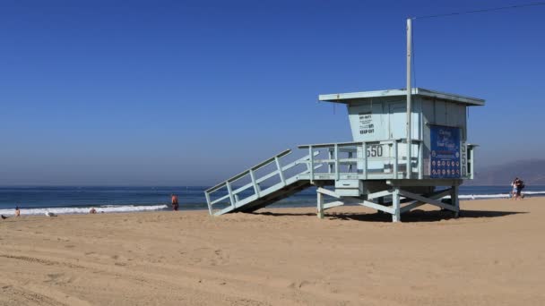 Санта Моника Калифорния Октября 2019 Года Спасательная Башня Пляже Санта — стоковое видео