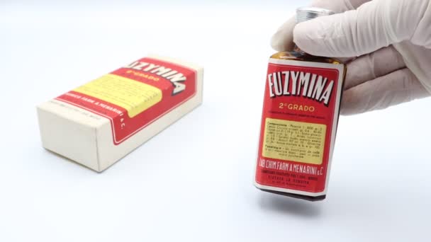 Pescara Itália Abril 2019 Medicina Vintage Euzymina Para Tratamento Gastrite — Vídeo de Stock