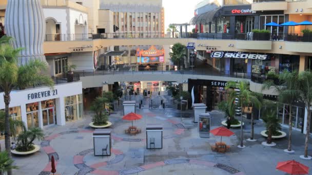 好莱坞 加利福尼亚 2019年10月8日 好莱坞高地中心 位于好莱坞大道和高地大道的购物中心和娱乐中心 洛杉矶好莱坞 — 图库视频影像