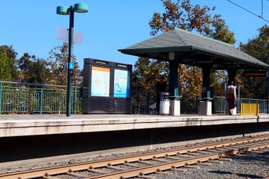 Los Angeles, Kaliforniya - 3 Ekim 2019: Lincoln / Cypress Metro Demiryolu Altın Hat İstasyonu, Los Angeles