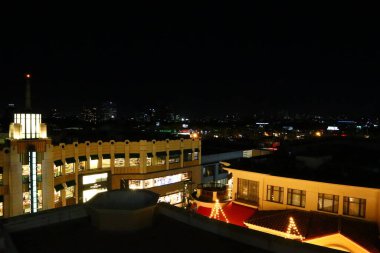 Los Angeles, Kaliforniya - 20 Mayıs 2019: Çiftçi Pazarı Korusu, Los Angeles 'ta bir perakende ve eğlence merkezi