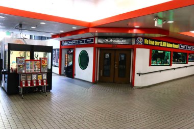 Los Angeles, Kaliforniya - 11 Ekim 2019: Japon Village Plaza Manzarası, Los Angeles şehir merkezindeki Küçük Tokyo Alışveriş Merkezi