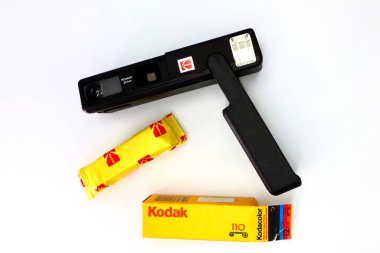 Pescara, İtalya 31 Ağustos 2019: 1970 'lerin Vintage KODAK Super 8mm Filmi Kodak tarafından işlendi