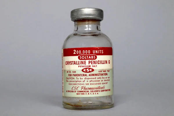 Rome Italië November 2021 Vintage 1951 Injectieflacon Met Penicillin Geproduceerd — Stockfoto