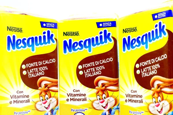 Пескара Італія Серпня 2019 Шоколадне Молоко Nesquik Nesquik Бренд Продуктів — стокове фото