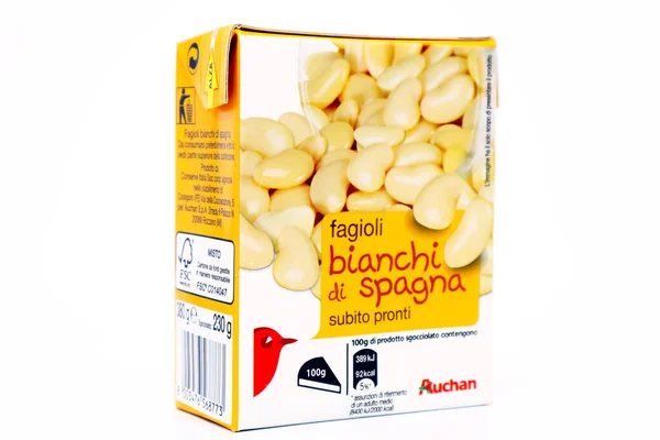 ペスカーラ イタリア 2020年3月10日 Auchanスーパーマーケットチェーンが販売するスペインの白い豆 — ストック写真