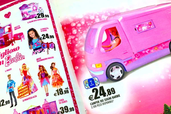 Catálogo Brinquedos Barbie Venda Para Natal — Fotografia de Stock