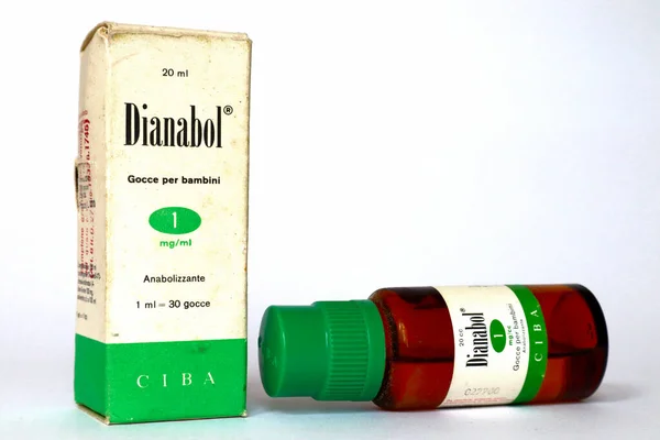 Milano Marzo 2022 Vintage 1950 Dinabol Ciba Medicina Anabolica Gocce — Foto Stock