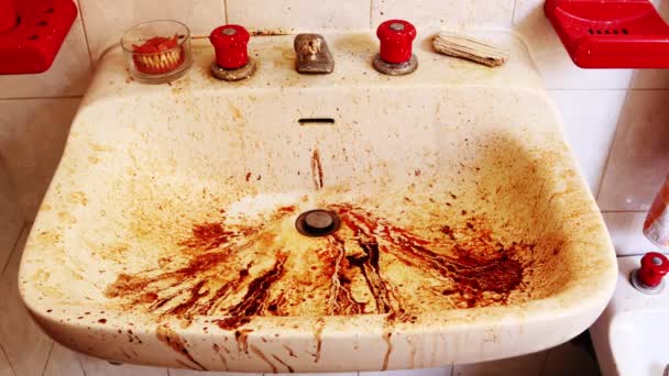 Horrible Dirty Lousy Bathroom Sink — Stock Video