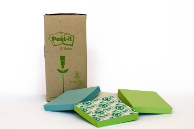 Post-it notları, 3M Company markası.