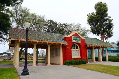 Lynwood, California: Lynwood Union Galeri Binası. Yerel Tarih, Sanat, Fotoğraf, Film, Müzik ve Lynwood Halkı 'na adanmış kar amacı gütmeyen bir örgüt