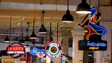 Los Angeles, Kaliforniya, ABD - 24 Mayıs 2023: Los Angeles şehir merkezinde bulunan Grand Central Market