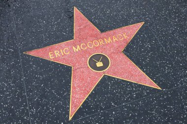 ABD, CALIFORNIA, HOLYWOOD - 18 Nisan 2019: Eric McCormack Hollywood Şöhret Yolu, Kaliforniya 